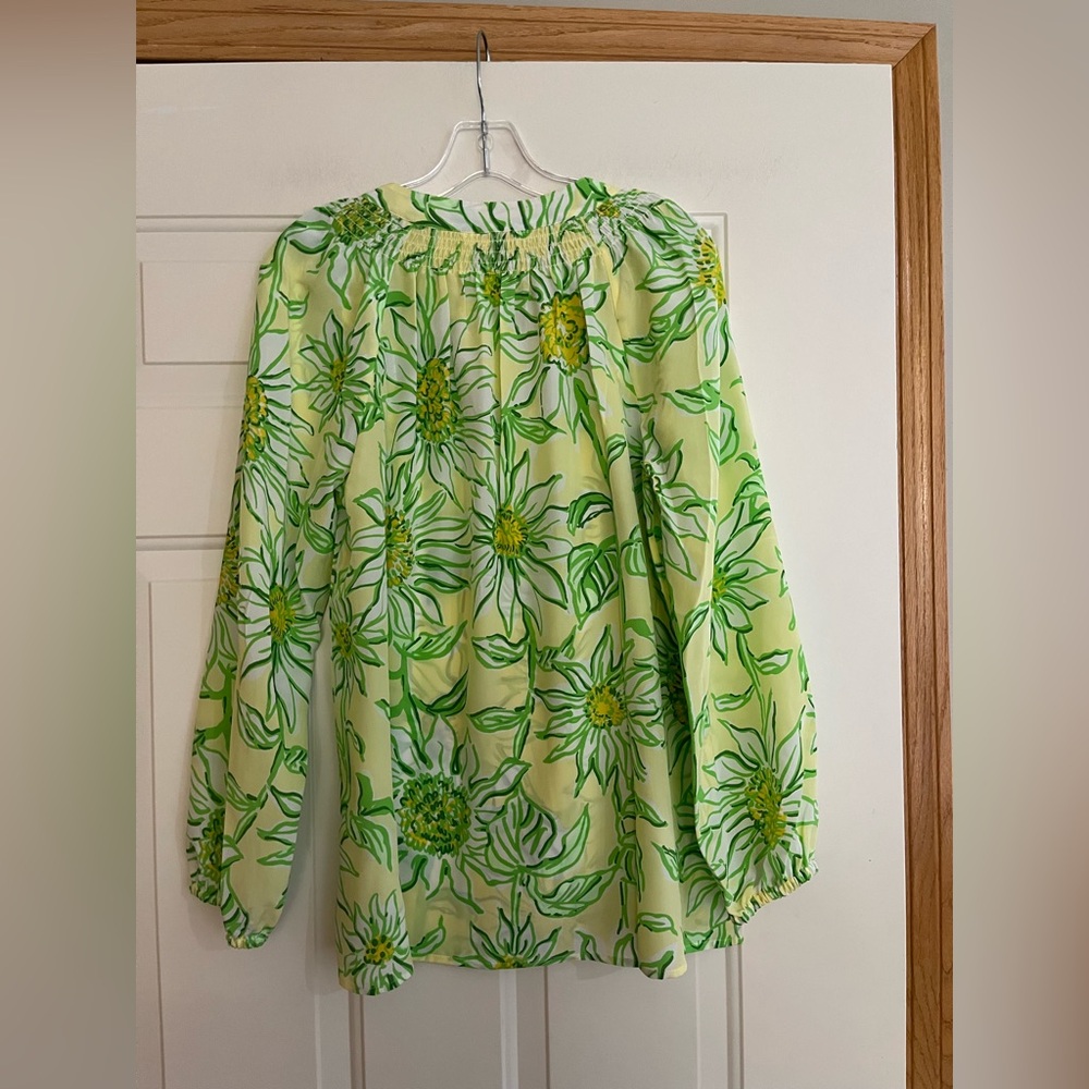 Women’s Lilly Pulitzer Elsa yellow silk top. Limoncello sunbelievable. Medium - Picture 9 of 14